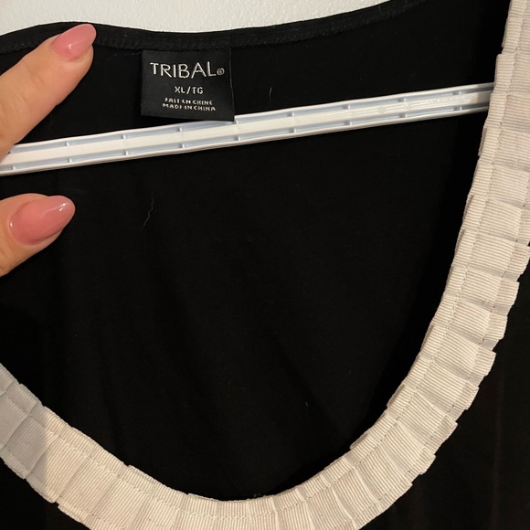 Black with white ribbon edging - Picture 2 of 5